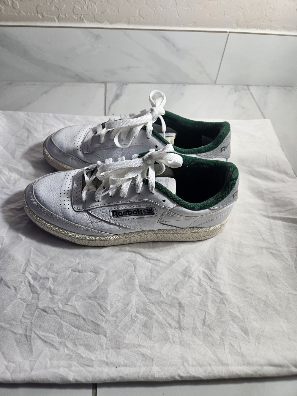Reebok  White Sneakers with Green Lining - Low Top